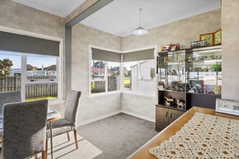 Photo of property in 17 Tasman Street, Opunake, 4616