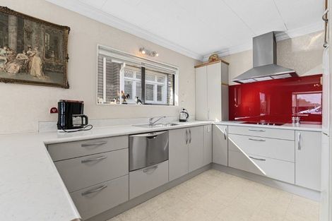 Photo of property in 1/189 Powderham Street, New Plymouth, 4310