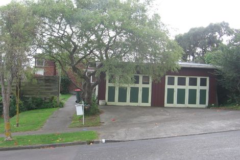 Photo of property in 11 Summit Road, Fairfield, Lower Hutt, 5011