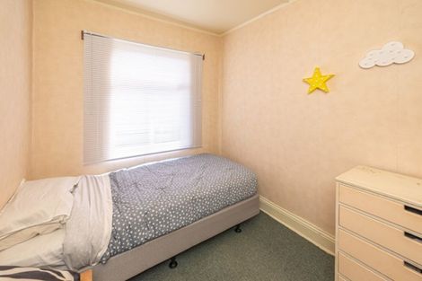 Photo of property in 22 Cambridge Street, Gonville, Whanganui, 4501