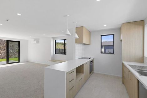 Photo of property in 31 Turtleback Avenue, Whitby, Porirua, 5024