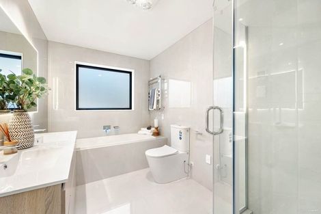 Photo of property in 22 Ballyliffin Drive, Flat Bush, Auckland, 2019