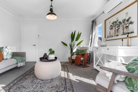 Photo of property in 521a Devonport Road, Tauranga South, Tauranga, 3112