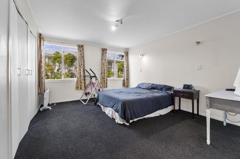 Photo of property in 171 Powderham Street, New Plymouth, 4310