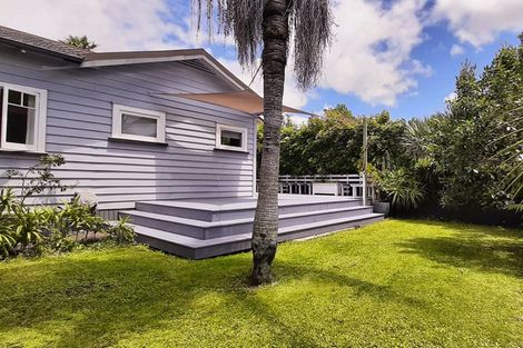 Photo of property in 74a Wharf Road, Te Atatu Peninsula, Auckland, 0610