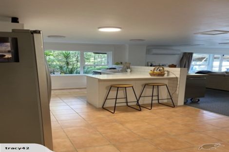 Photo of property in 53a Onedin Place, Titirangi, Auckland, 0604