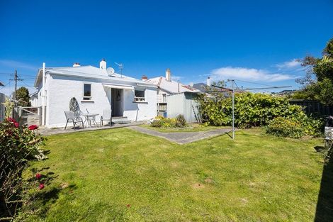 Photo of property in 210 Oxford Street, South Dunedin, Dunedin, 9012