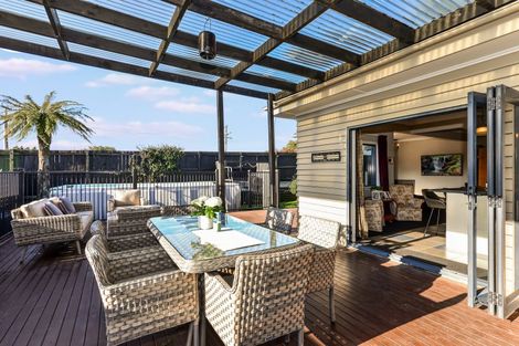 Photo of property in 1 Saxbys Road, Glenview, Hamilton, 3206