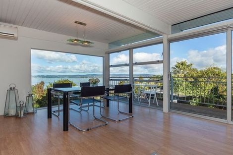 Photo of property in 28 Mayall Avenue, Beach Haven, Auckland, 0626