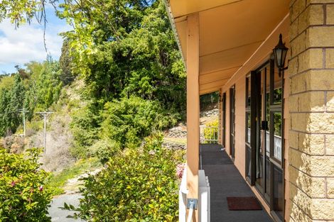 Photo of property in 45 Branxholm Street, Roxburgh, 9500