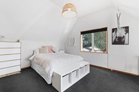 Photo of property in 18 Pyatt Place, Redwood, Christchurch, 8051