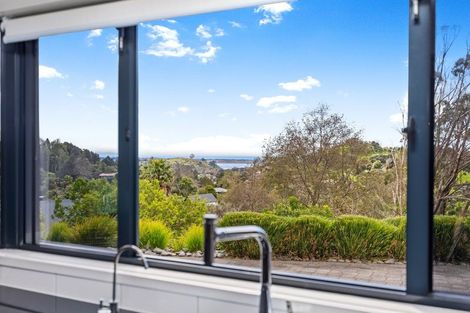 Photo of property in 135 Waikite Road, Welcome Bay, Tauranga, 3175