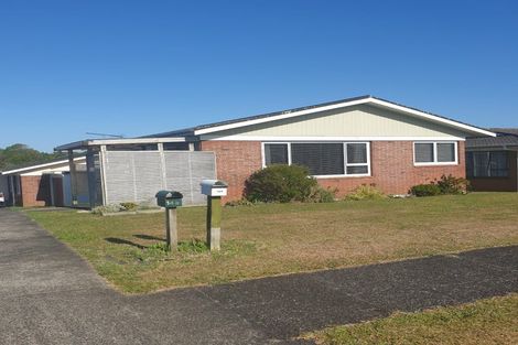 Photo of property in 14 Meachen Terrace, Waiuku, 2123