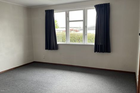 Photo of property in 6 Ayr Place, Hokowhitu, Palmerston North, 4410