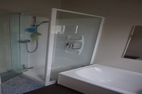 Photo of property in 96 Clyde Road, Ilam, Christchurch, 8041