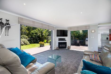 Photo of property in 398 Mangorei Road, Highlands Park, New Plymouth, 4312
