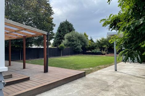 Photo of property in 25 Lees Road, Strowan, Christchurch, 8052