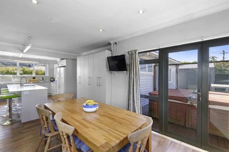 Photo of property in 83 Thackeray Street, Trentham, Upper Hutt, 5018