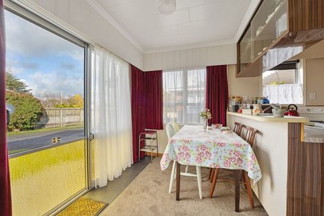 Photo of property in 2a Chartwell Drive, Eltham, 4322