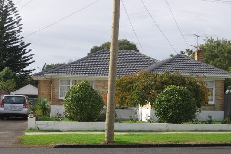 Photo of property in 24 Seymour Avenue, Papatoetoe, Auckland, 2025