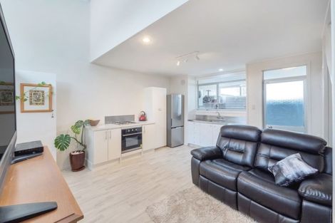 Photo of property in 29e Springs Road, Parakai, 0830