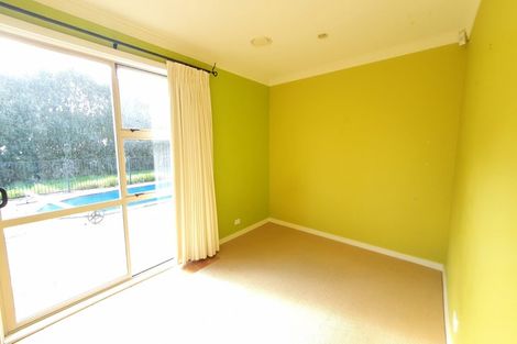 Photo of property in 268 Matua Road, Kumeu, 0891