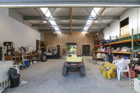 Photo of property in 902 Old North Road, Waimauku, 0882