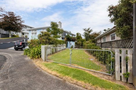 Photo of property in 6 Sardinha Place, Marfell, New Plymouth, 4310