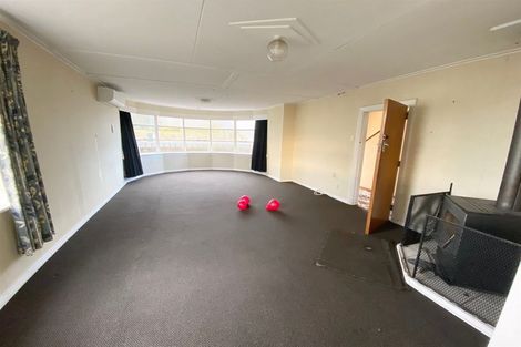 Photo of property in 6 Cossens Street, Balclutha, 9230