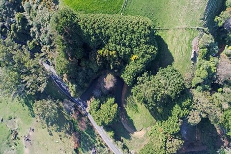 Photo of property in 450 Ohariu Valley Road, Ohariu, Wellington, 6037