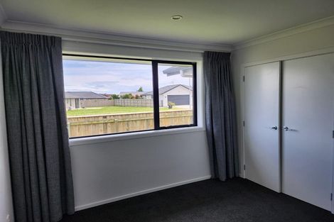Photo of property in 71 Hinemoa Street, Levin, 5510