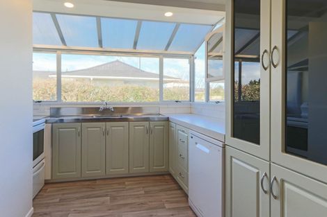 Photo of property in 4 Karaka Street, Inglewood, 4330