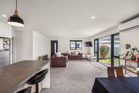 Photo of property in 397a Breezes Road, Aranui, Christchurch, 8061