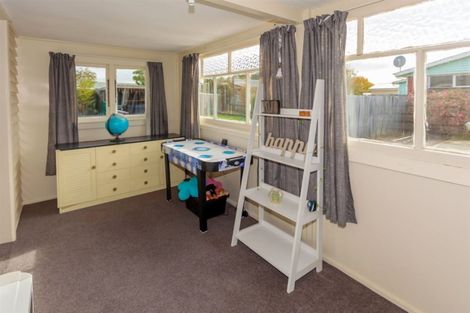 Photo of property in 35 Hei Hei Road, Hei Hei, Christchurch, 8042