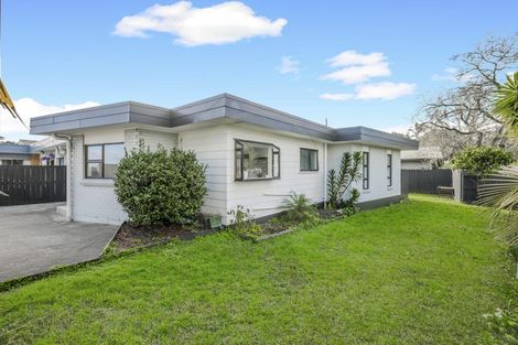 Photo of property in 1/1 Peguero Place, Totara Heights, Auckland, 2105