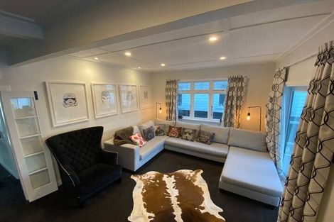 Photo of property in 10 Plunket Avenue, Petone, Lower Hutt, 5012