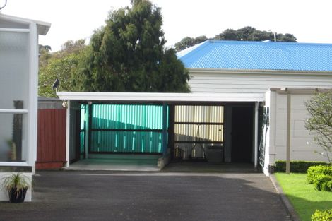 Photo of property in 2/4 Severn Place, Spotswood, New Plymouth, 4310
