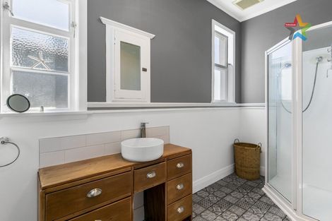 Photo of property in 94 Randwick Road, Moera, Lower Hutt, 5010