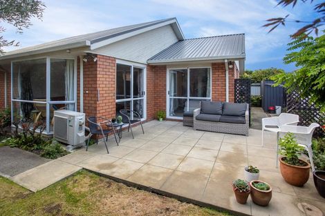 Photo of property in 120b Somerfield Street, Somerfield, Christchurch, 8024