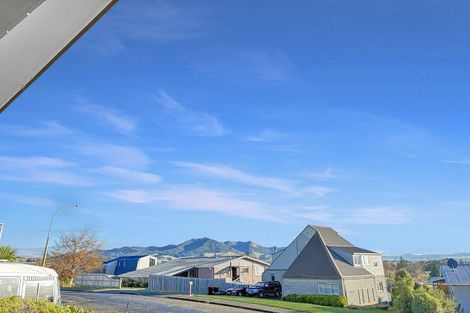 Photo of property in 1 Aotea Crescent, Gore, 9710