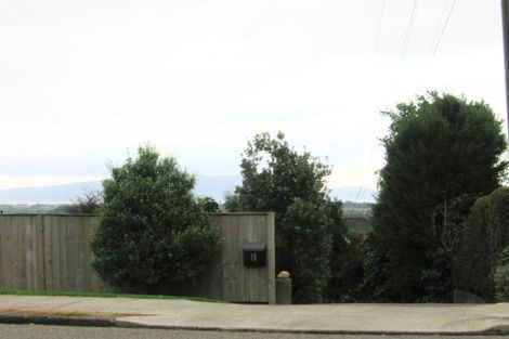 Photo of property in 10 Kotare Street, Waikanae, 5036