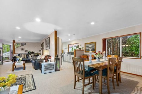 Photo of property in 24 Kaurilands Road, Titirangi, Auckland, 0604