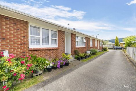Photo of property in 2 Joseph Grove, Elderslea, Upper Hutt, 5018