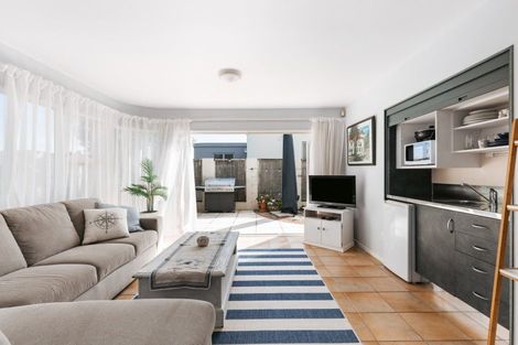 Photo of property in 333b Oceanbeach Road, Mount Maunganui, 3116