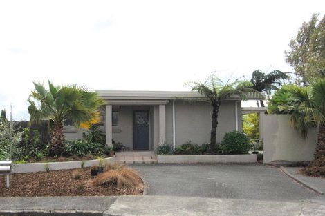 Photo of property in 7 Naera Place, Kawaha Point, Rotorua, 3010