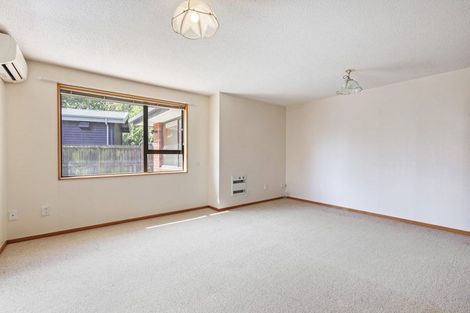 Photo of property in 2/24 Woodbury Street, Avonhead, Christchurch, 8042