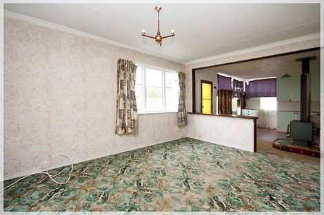 Photo of property in 14 Linklater Avenue, Foxton Beach, Foxton, 4815