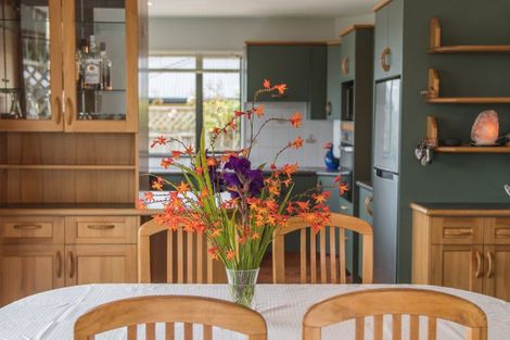 Photo of property in 16 Alpine Close, Marchwiel, Timaru, 7910