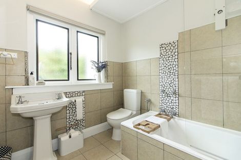 Photo of property in 186 Douglas Street, Highfield, Timaru, 7910