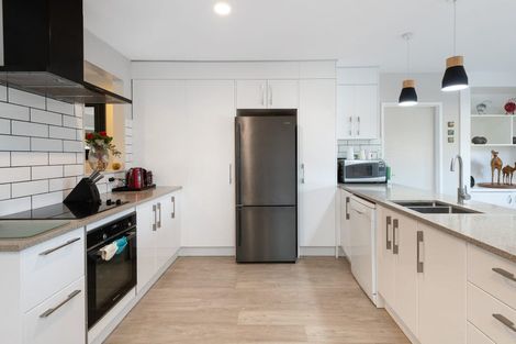 Photo of property in 1 Sharyn Place, Brookfield, Tauranga, 3110